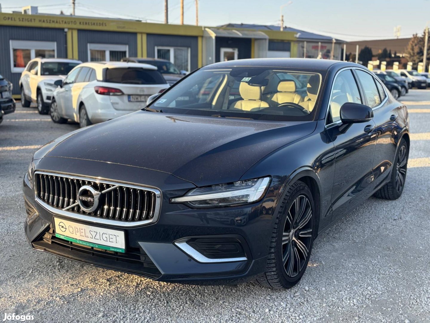 Volvo S60 2.0 [T4] Momentum Pro Geartronic Magy...